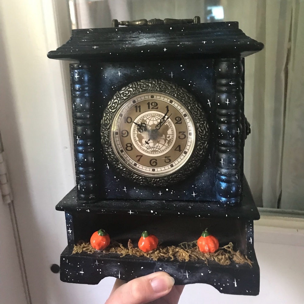 Halloween clock jewellery box